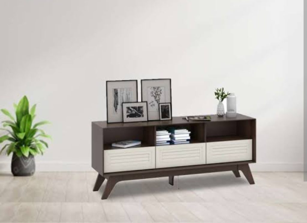 Punya Sejarah Kelam, Furnitur Ini Kini Dipakai untuk Tempat TV