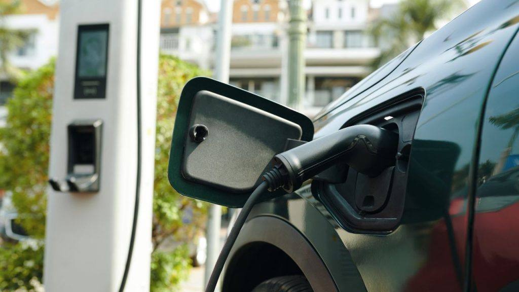 Mobil Listrik Terjangkau Dengan Fitur Canggih Terbaru